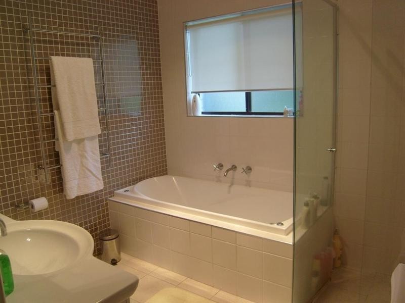 8 Hilary Crescent, Dundas NSW 2117