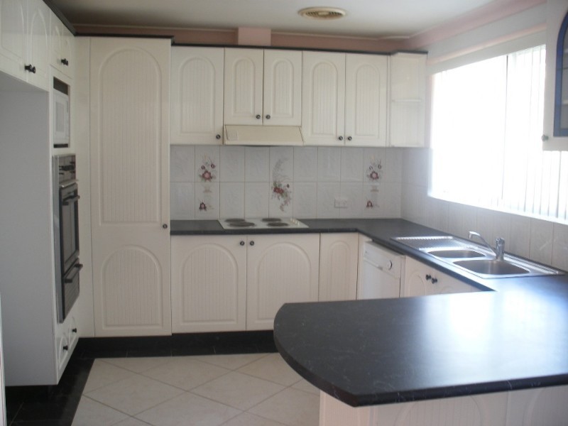 2 Newport Place, Oatlands NSW 2117