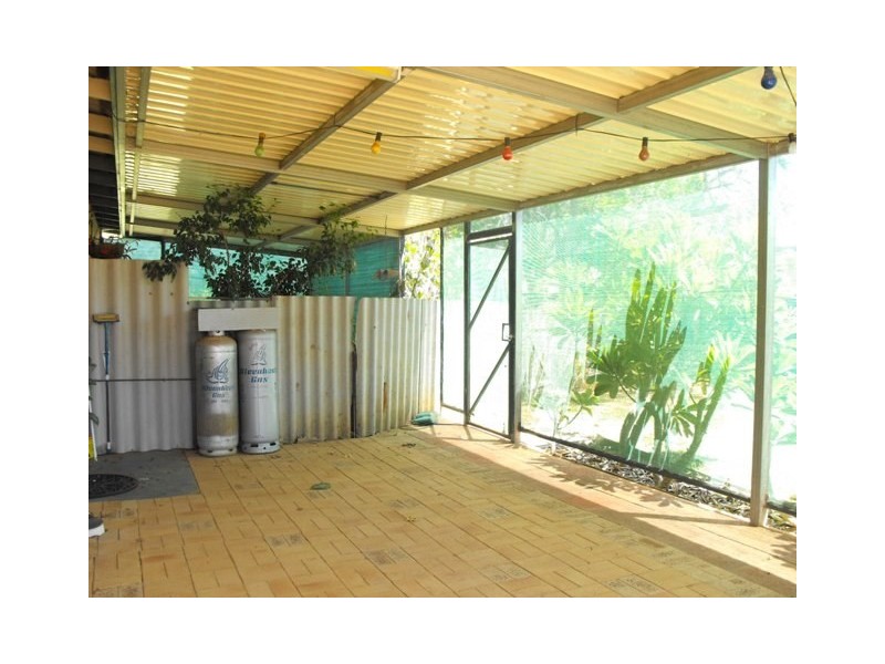 5B Pratt Court, Carnarvon WA 6701