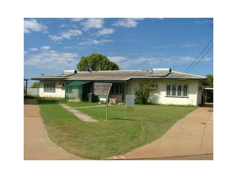 18 A and B Ridley Place, Carnarvon WA 6701