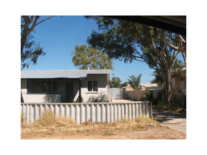 3 Pincombe Street, Carnarvon WA 6701