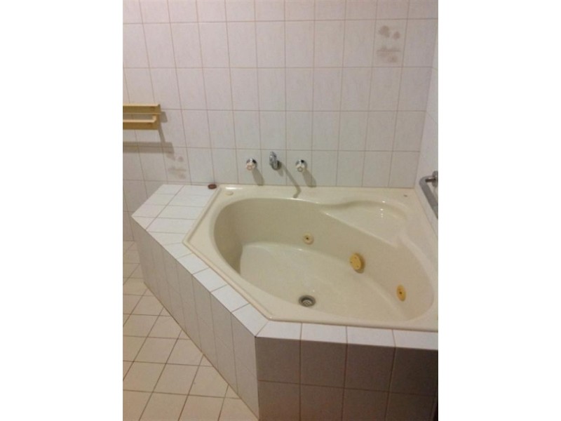 9C Buzolic Court, Carnarvon WA 6701