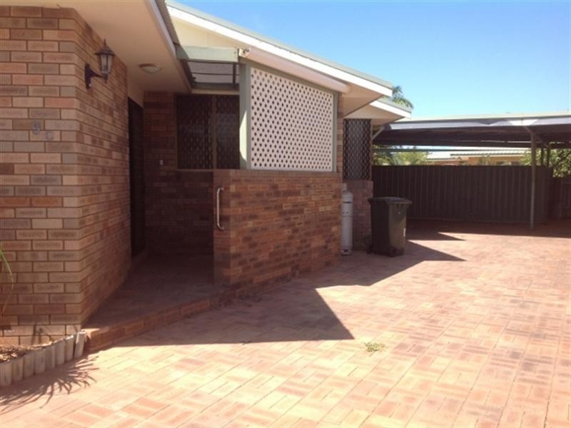 9C Buzolic Court, Carnarvon WA 6701