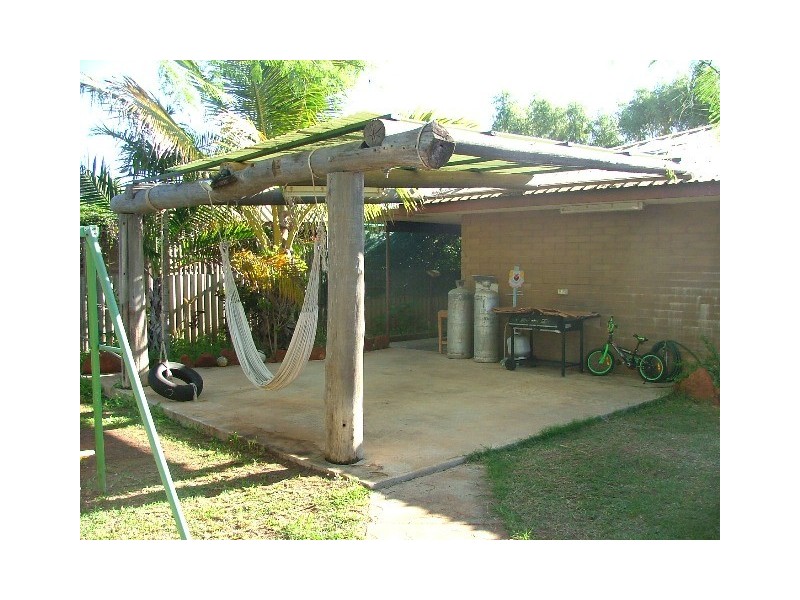 24 Willesee Street, Carnarvon WA 6701