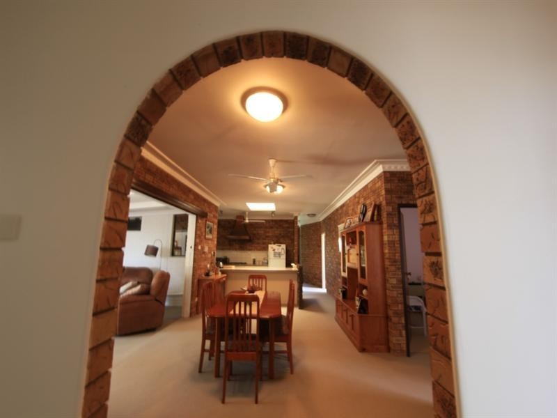 2 Tuckey Court, Carnarvon WA 6701