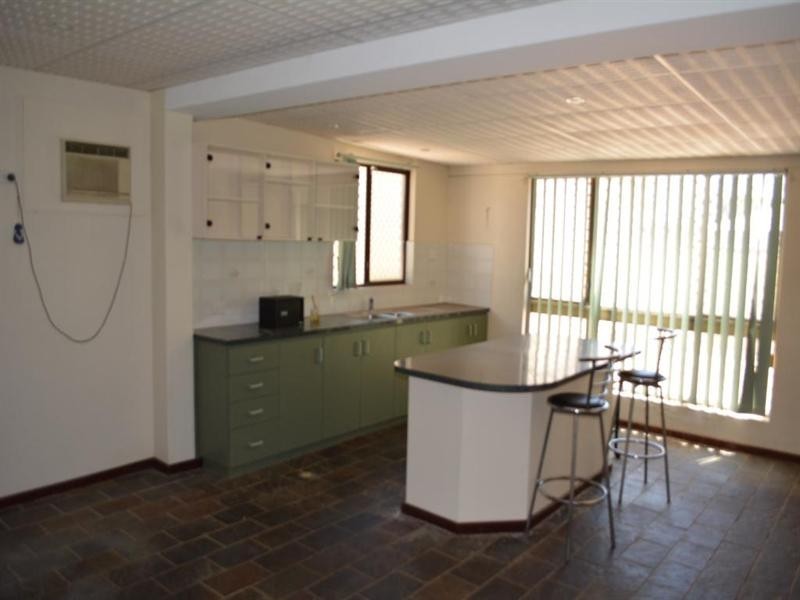 18 Francis Street, Carnarvon WA 6701