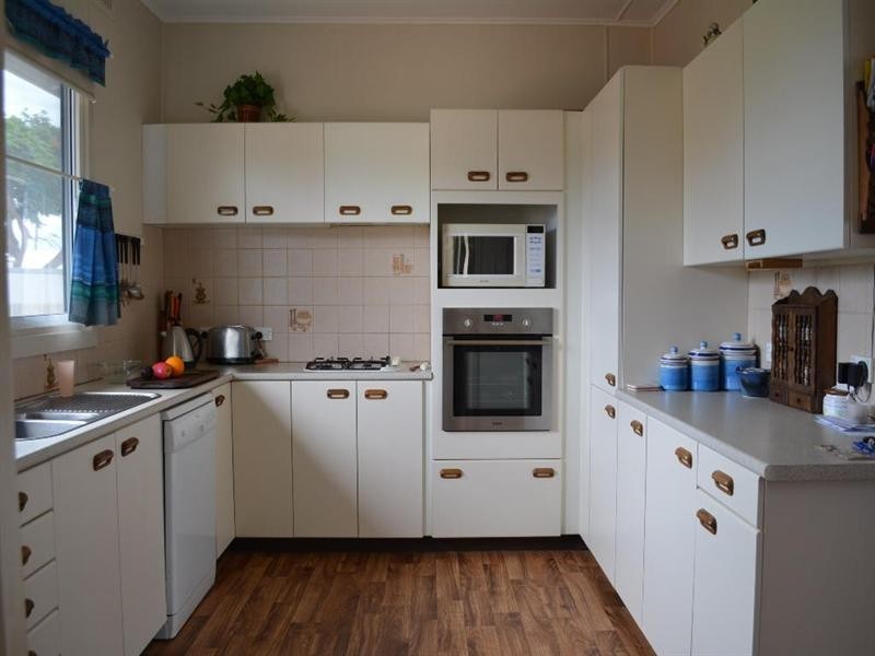 18 Carey Street, Carnarvon WA 6701