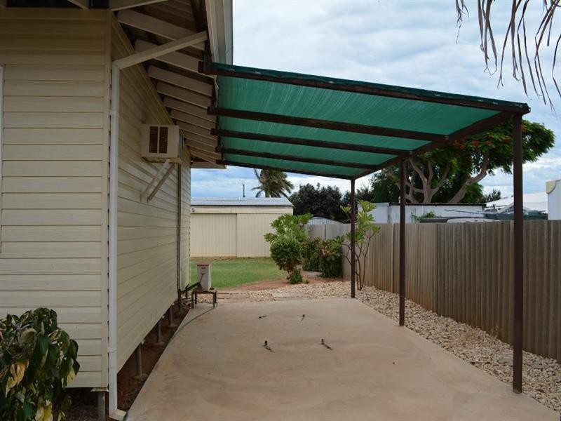 18 Carey Street, Carnarvon WA 6701