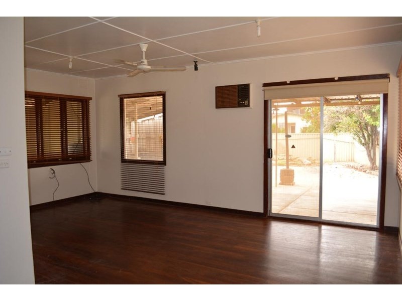 5 Richardson Street, Carnarvon WA 6701