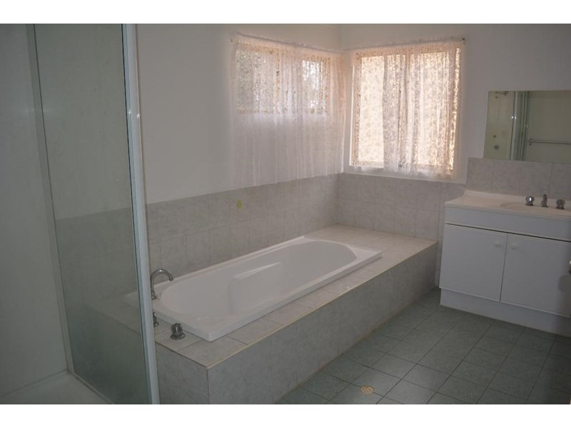 5 Richardson Street, Carnarvon WA 6701