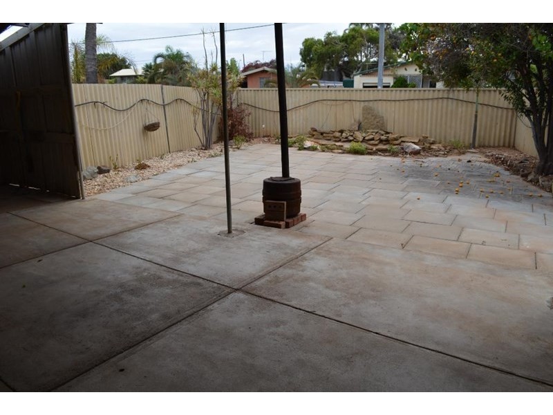 5 Richardson Street, Carnarvon WA 6701