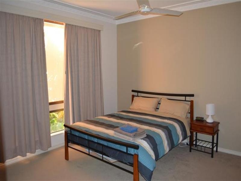 2 Tuckey Court, Carnarvon WA 6701