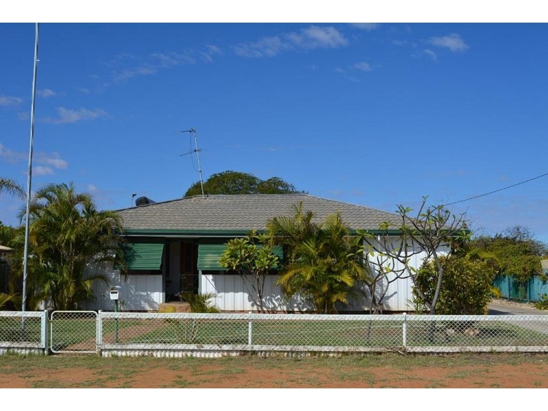 55 Douglas Street, Carnarvon WA 6701