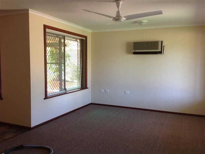 10 Meiklejohn Crescent, Carnarvon WA 6701