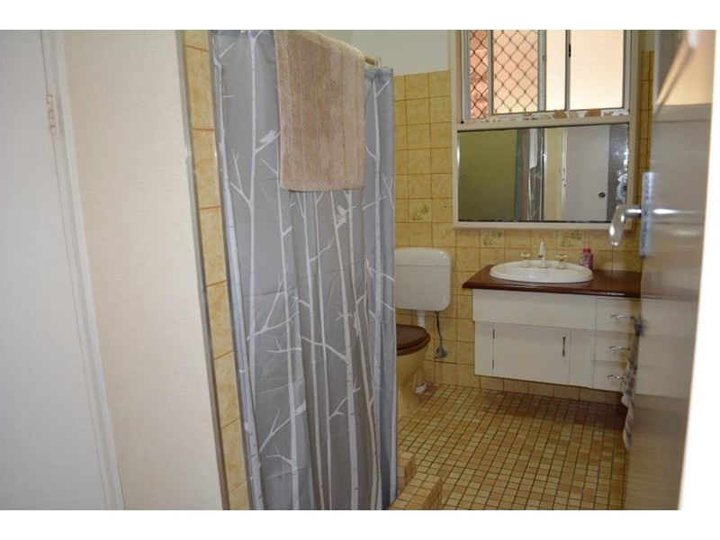 5 Dempster Road, Carnarvon WA 6701