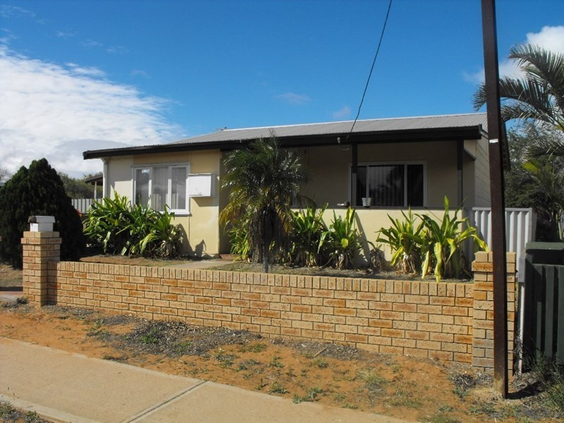 31 Douglas Street, Carnarvon WA 6701