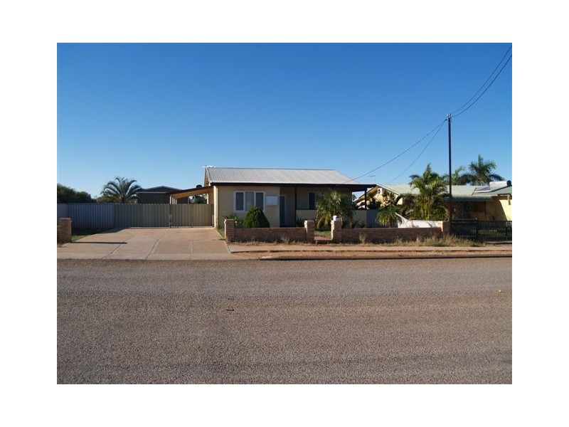 31 Douglas Street, Carnarvon WA 6701