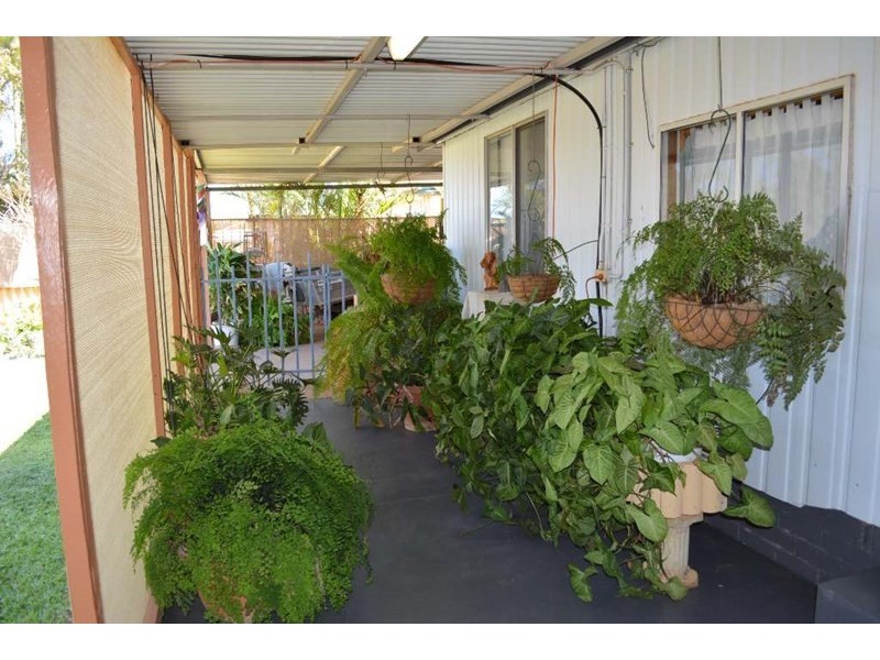 5 Saw Street, Carnarvon WA 6701