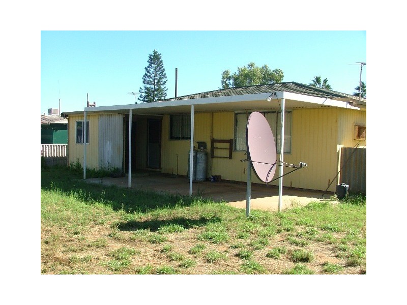 10 Lukis, Carnarvon WA 6701