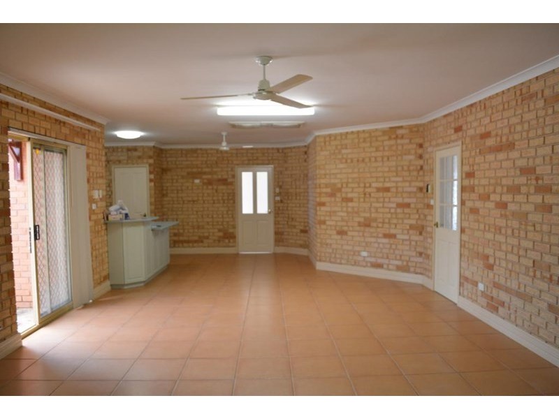 13 Granberry Drive, Carnarvon WA 6701