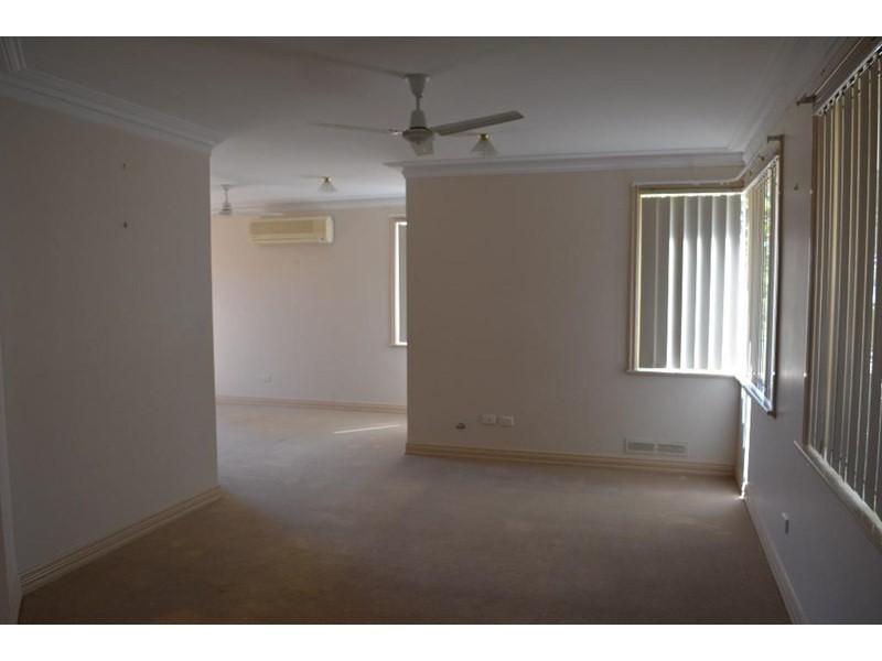 13 Granberry Drive, Carnarvon WA 6701