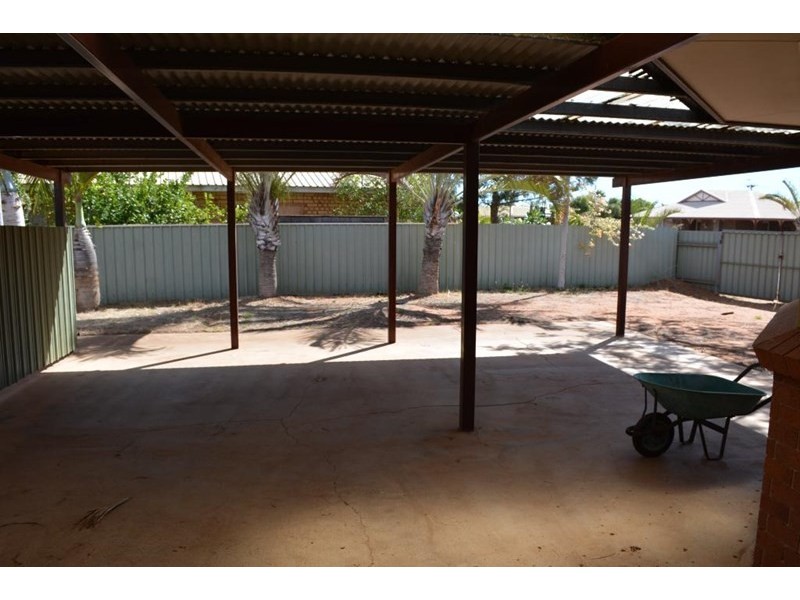 13 Granberry Drive, Carnarvon WA 6701