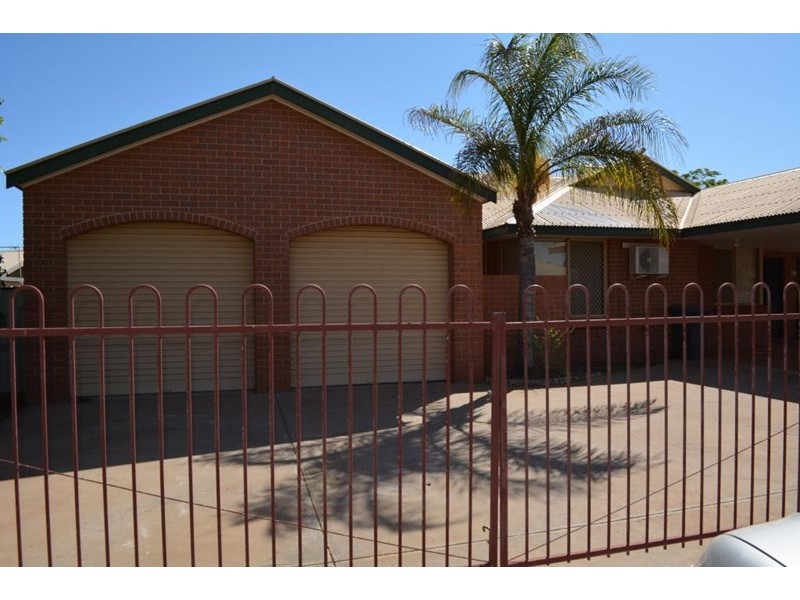 13 Granberry Drive, Carnarvon WA 6701