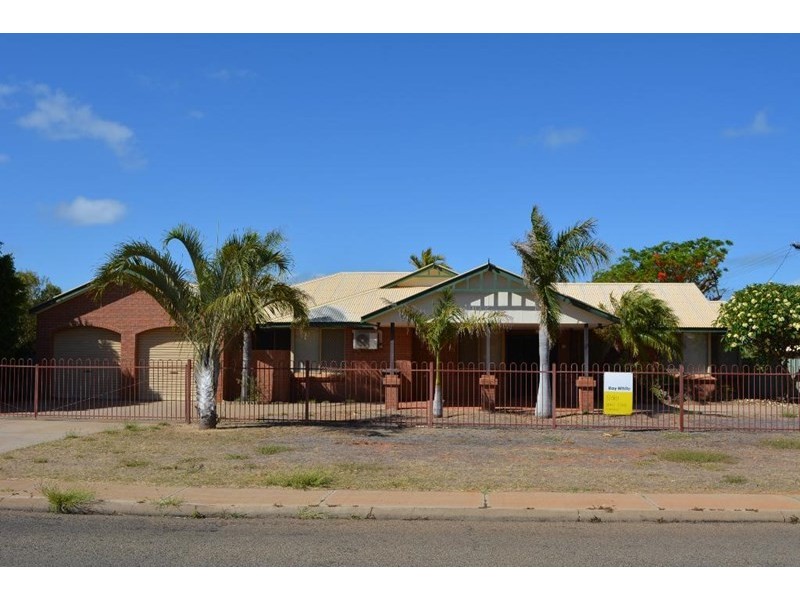 13 Granberry Drive, Carnarvon WA 6701
