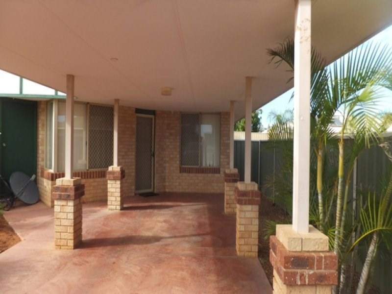 6A Carson Place, Carnarvon WA 6701