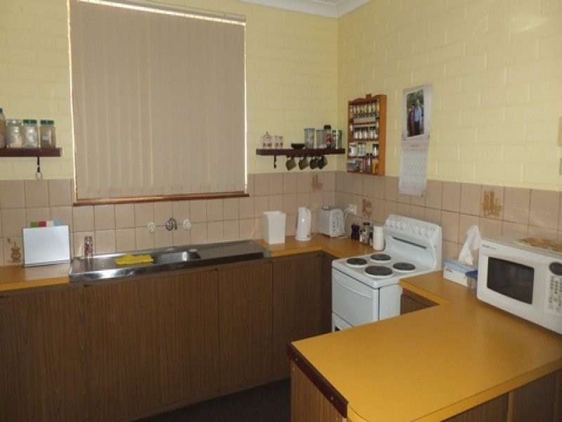 10B Buzolic Court, Carnarvon WA 6701