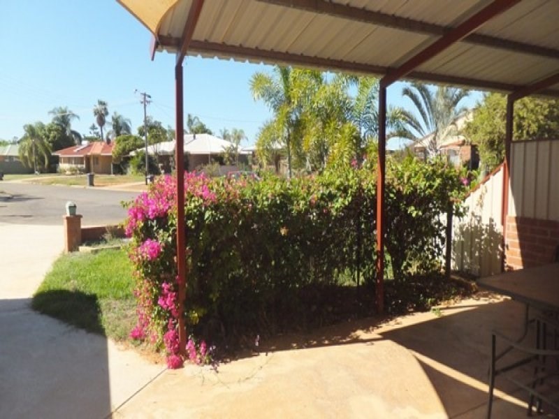 10B Buzolic Court, Carnarvon WA 6701