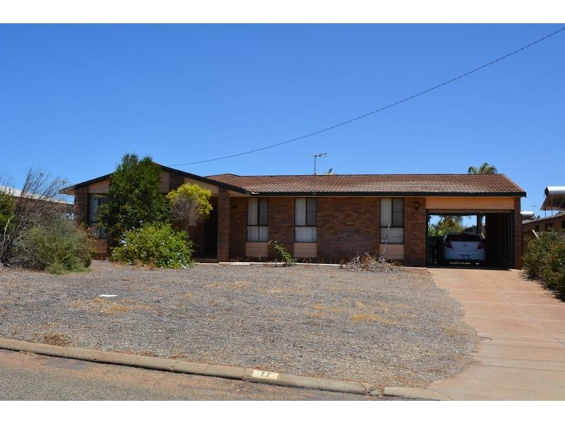 11 Fleming Street, Carnarvon WA 6701