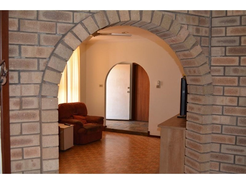 11 Fleming Street, Carnarvon WA 6701