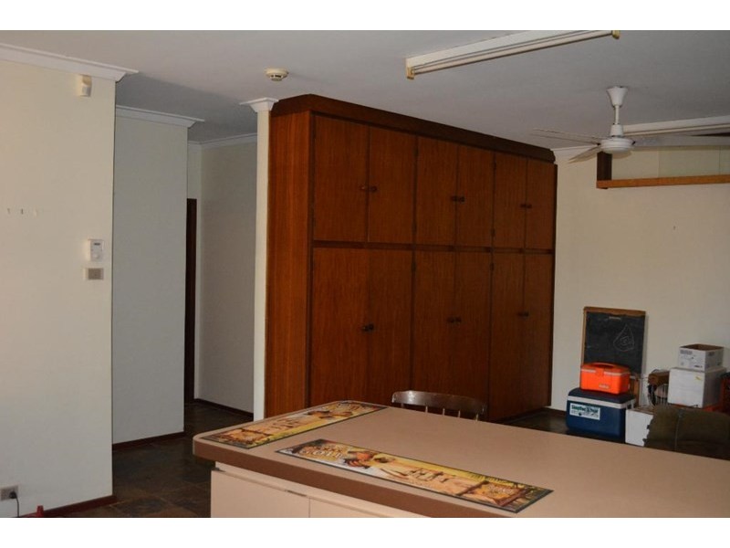 11 Fleming Street, Carnarvon WA 6701