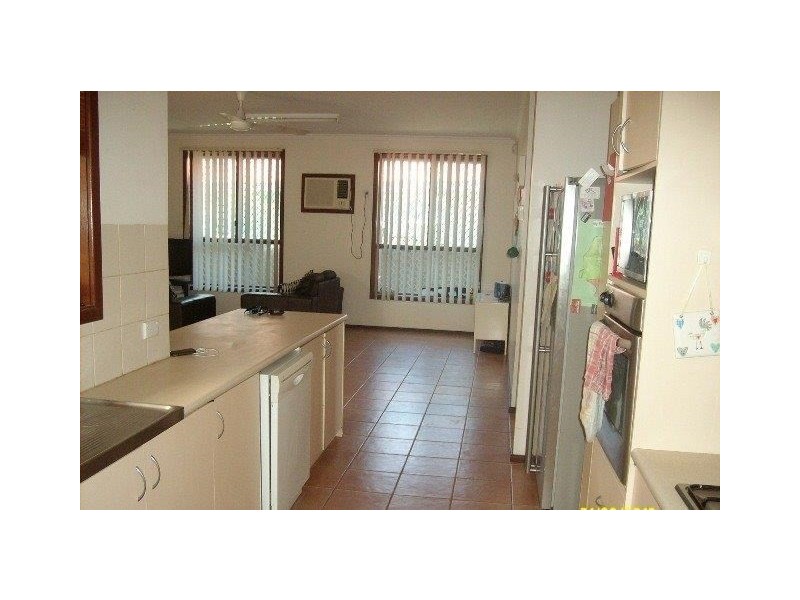 3 Meiklejohn Crescent, Carnarvon WA 6701