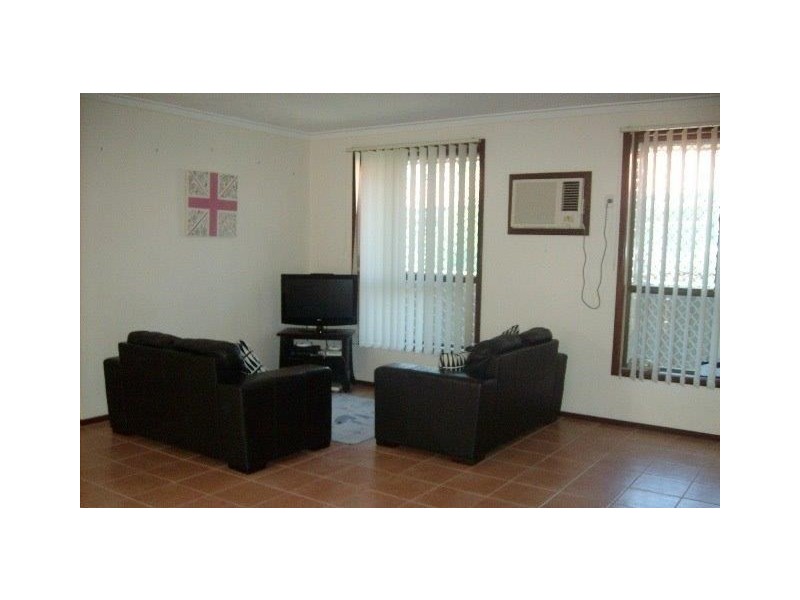 3 Meiklejohn Crescent, Carnarvon WA 6701