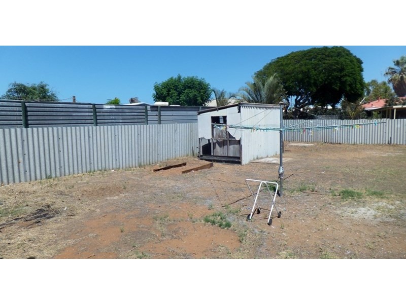 12 McNish Street, Carnarvon WA 6701