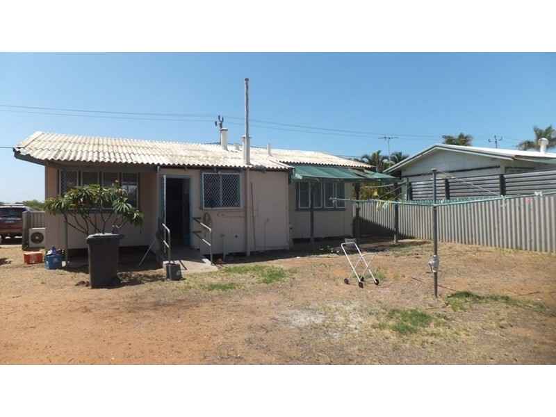 12 McNish Street, Carnarvon WA 6701