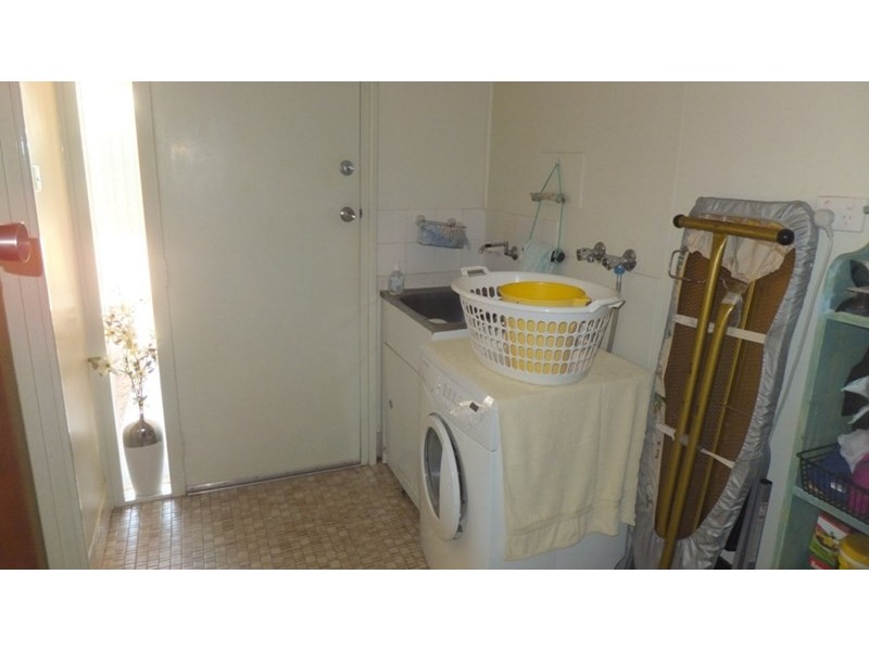 12 Wheelock Way, Carnarvon WA 6701