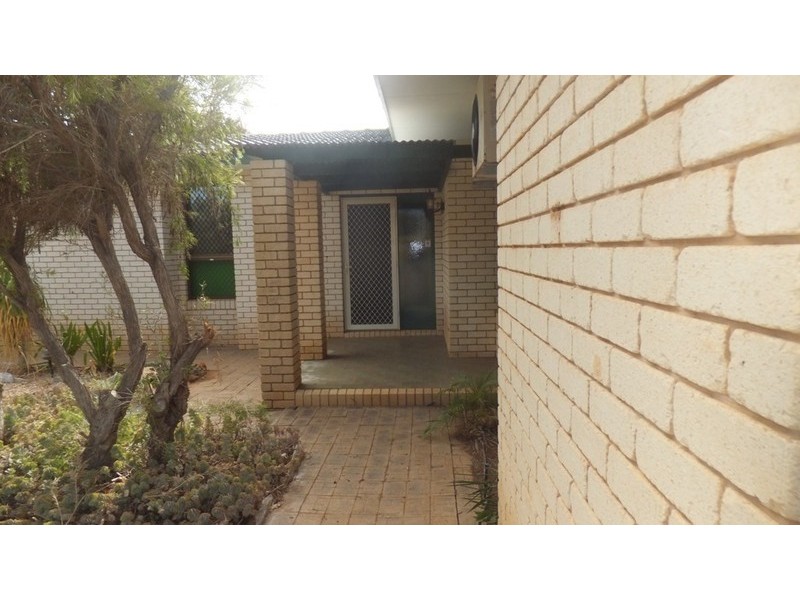 38 Willesee Street, Carnarvon WA 6701