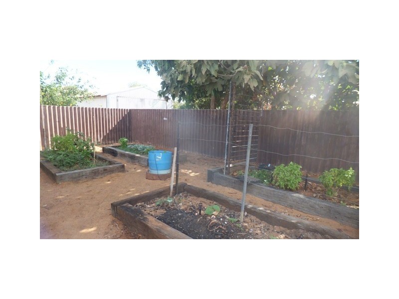 25 Angelo Street, Carnarvon WA 6701