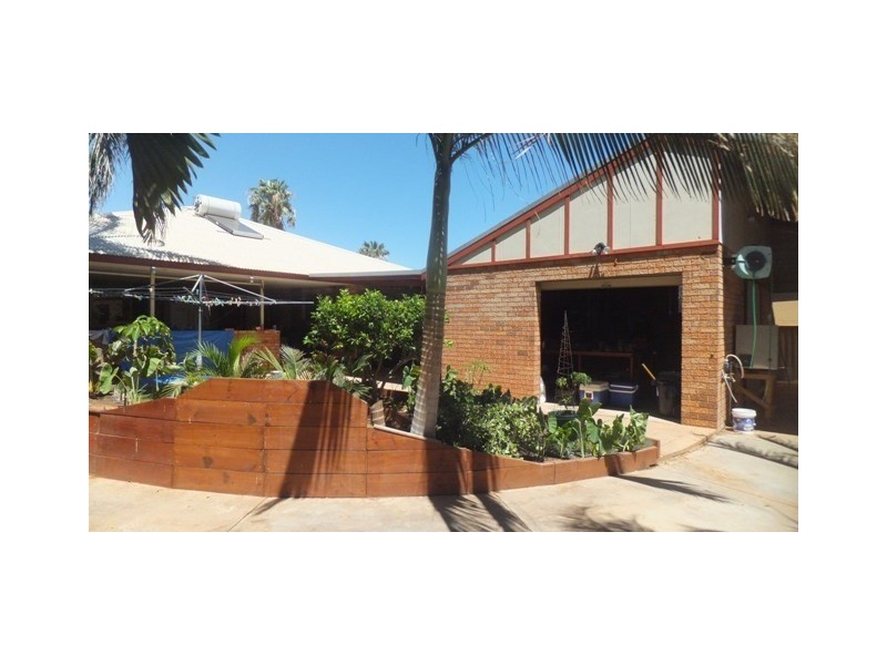 4 Meiklejohn Crescent, Carnarvon WA 6701