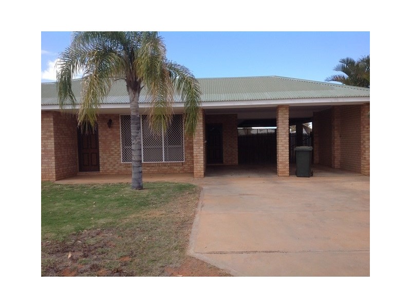 9 Foss Crescent, Carnarvon WA 6701