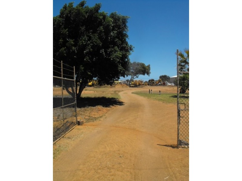 128 Boundary Road, East Carnarvon WA 6701