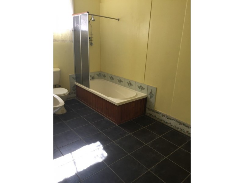 73A Rushton Street, Carnarvon WA 6701