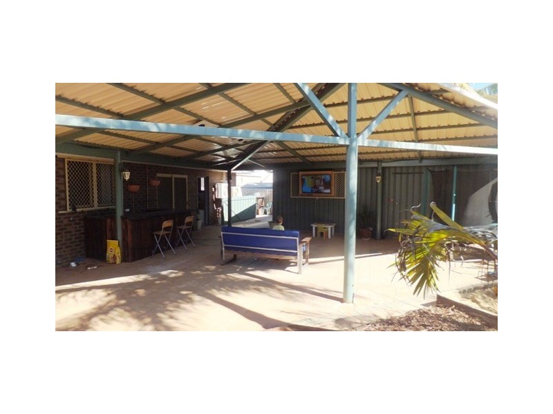 10 Castrini Crescent, Carnarvon WA 6701