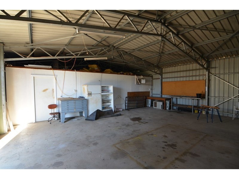 27 Dempster Road, Carnarvon WA 6701