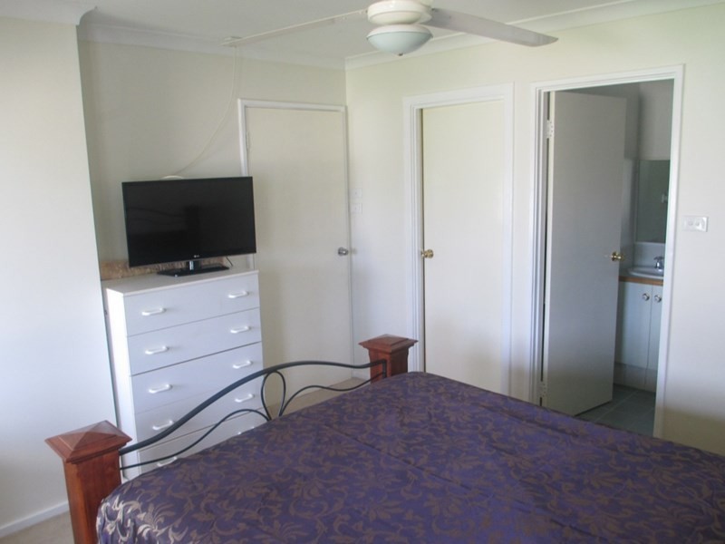 4 Bird Street, Carnarvon WA 6701