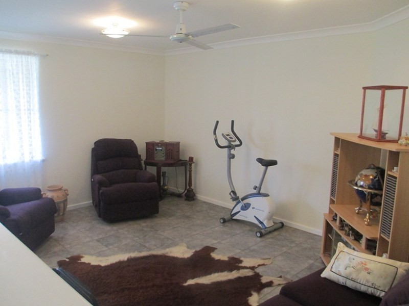 4 Bird Street, Carnarvon WA 6701