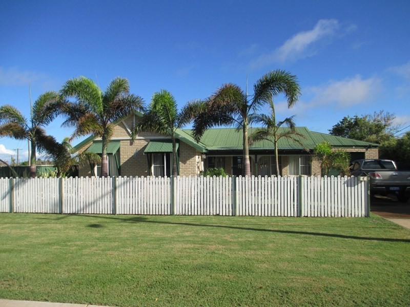 4 Bird Street, Carnarvon WA 6701